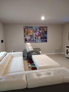 На продажу: $270,000 (3 спален, 2 ванн, 1367 Квадратных фут)