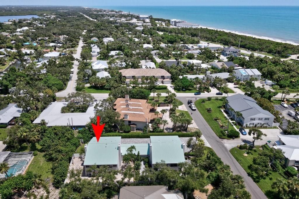 待售: $575,000 (2 贝兹, 1 浴室, 1675 平方英尺)