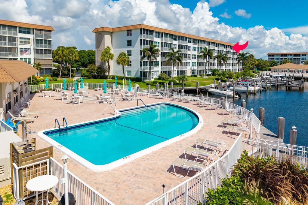 Activo con contrato: $4,000 (2 camas, 2 baños, 1200 Pies cuadrados)