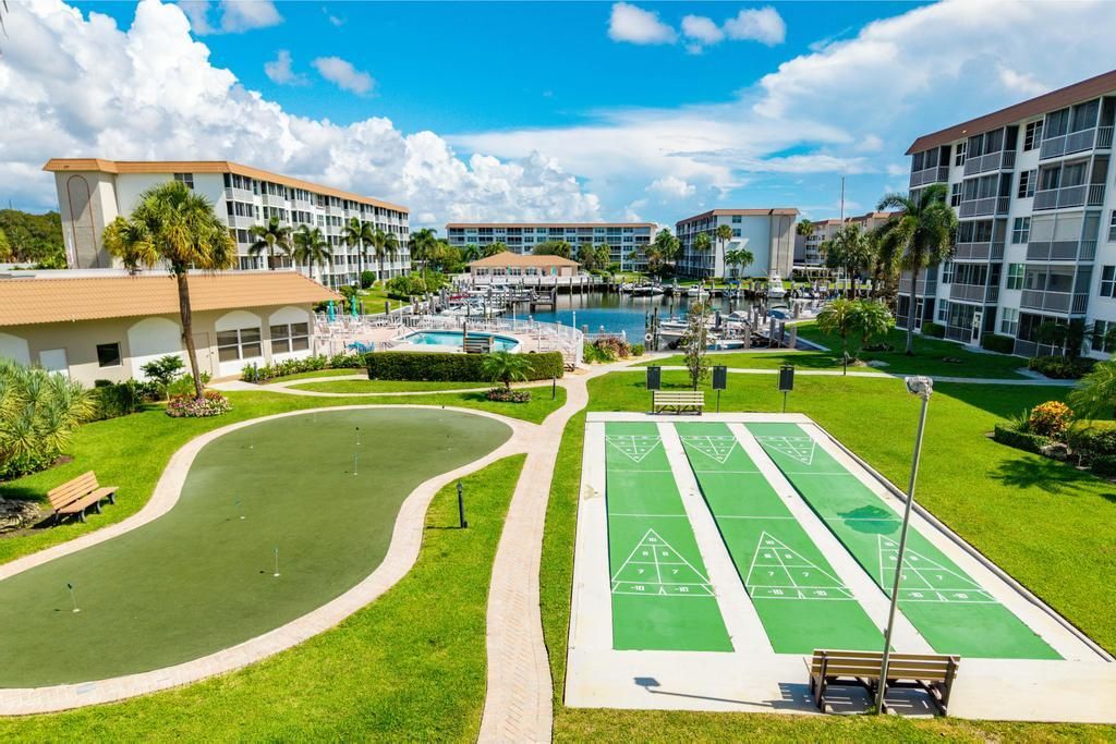 Activo con contrato: $4,000 (2 camas, 2 baños, 1200 Pies cuadrados)