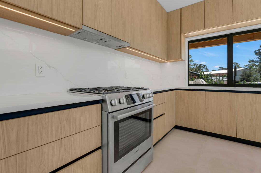 待售: $2,850,000 (5 贝兹, 4 浴室, 3591 平方英尺)