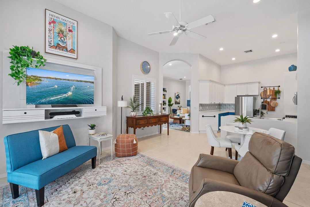 For Sale: $548,500 (3 beds, 2 baths, 2200 Square Feet)