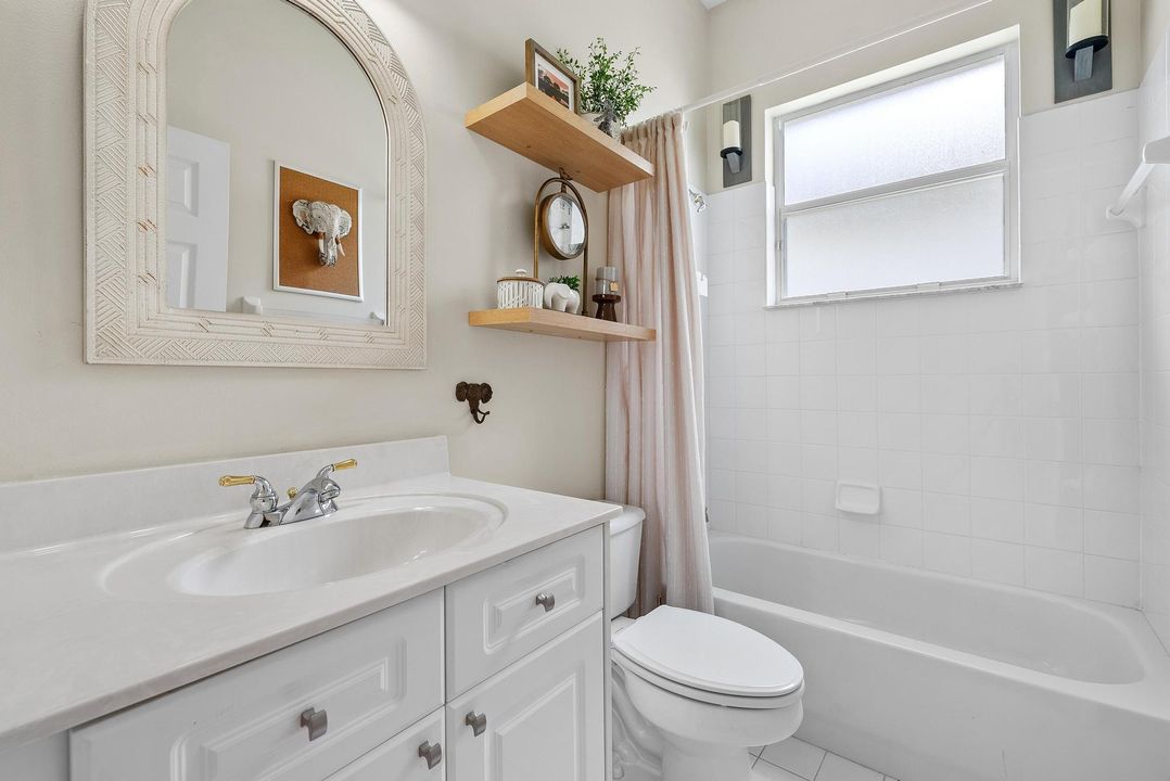 For Sale: $548,500 (3 beds, 2 baths, 2200 Square Feet)