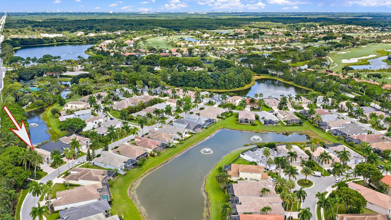 For Sale: $548,500 (3 beds, 2 baths, 2200 Square Feet)