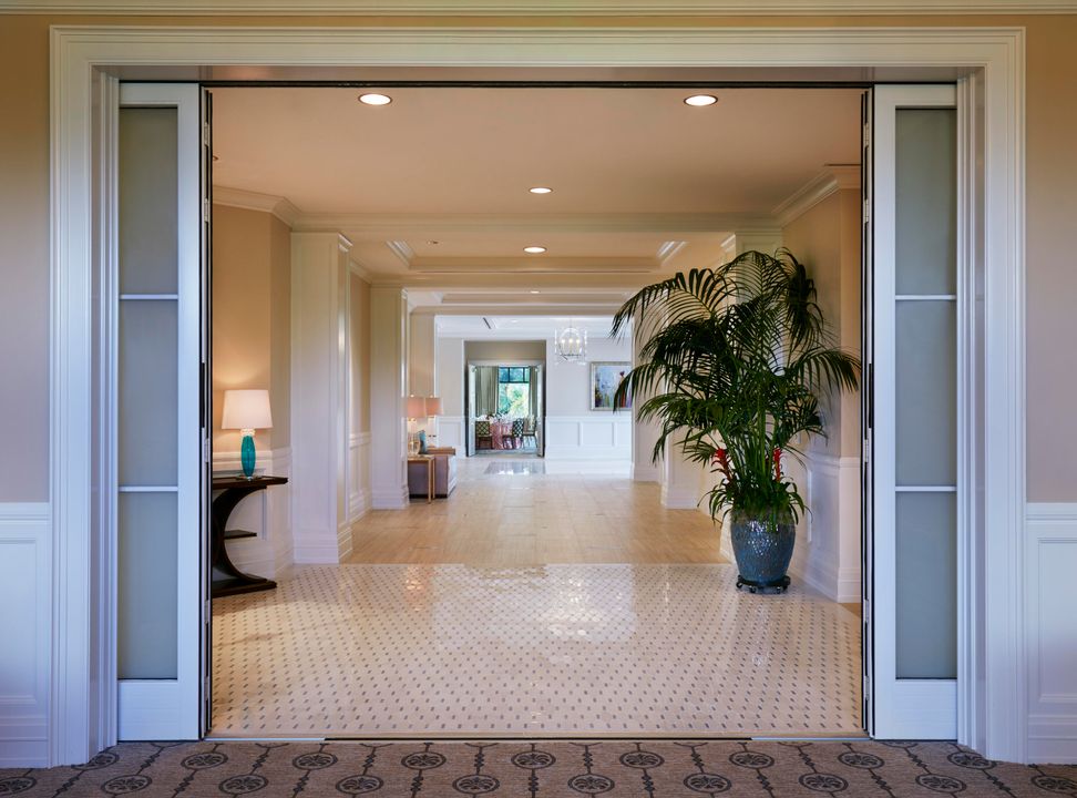 For Sale: $548,500 (3 beds, 2 baths, 2200 Square Feet)