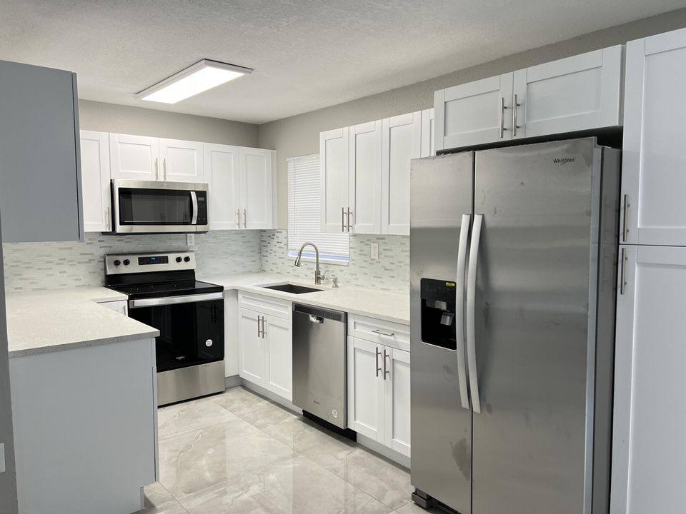 Recently Rented: $3,300 (4 beds, 2 baths, 1350 Square Feet)