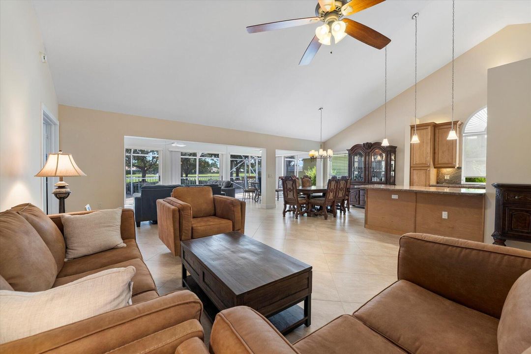 Active With Contract: $3,700 (3 beds, 2 baths, 2271 Square Feet)