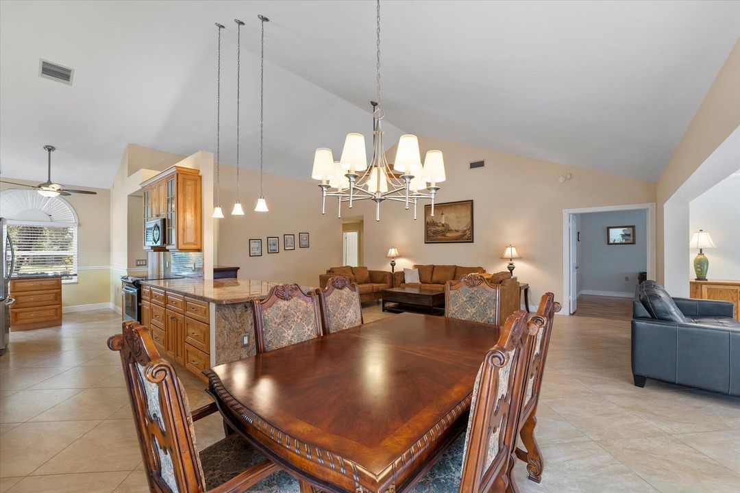 Active With Contract: $3,700 (3 beds, 2 baths, 2271 Square Feet)