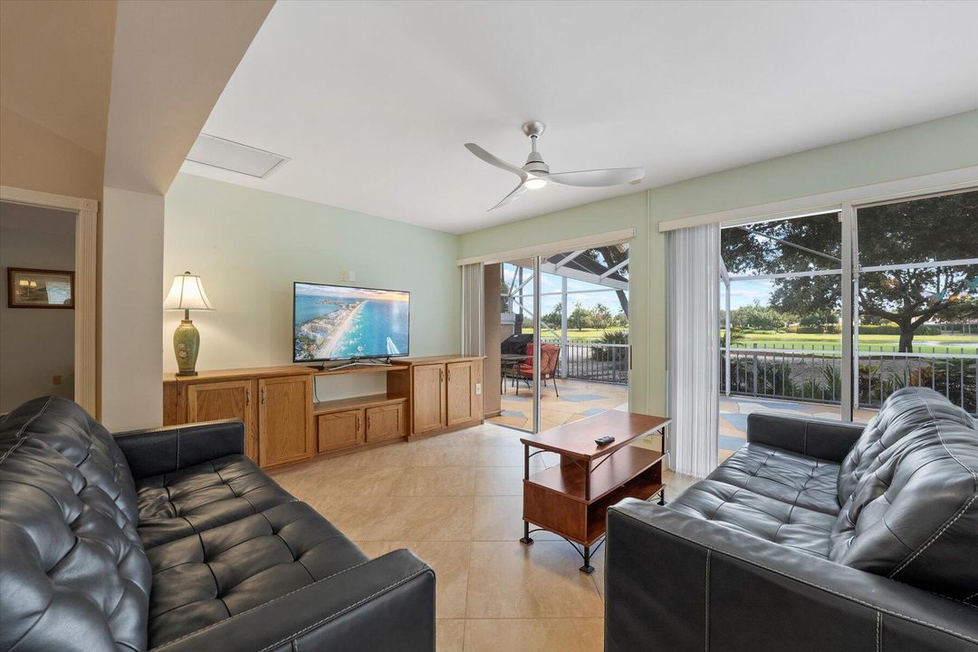 Active With Contract: $3,700 (3 beds, 2 baths, 2271 Square Feet)