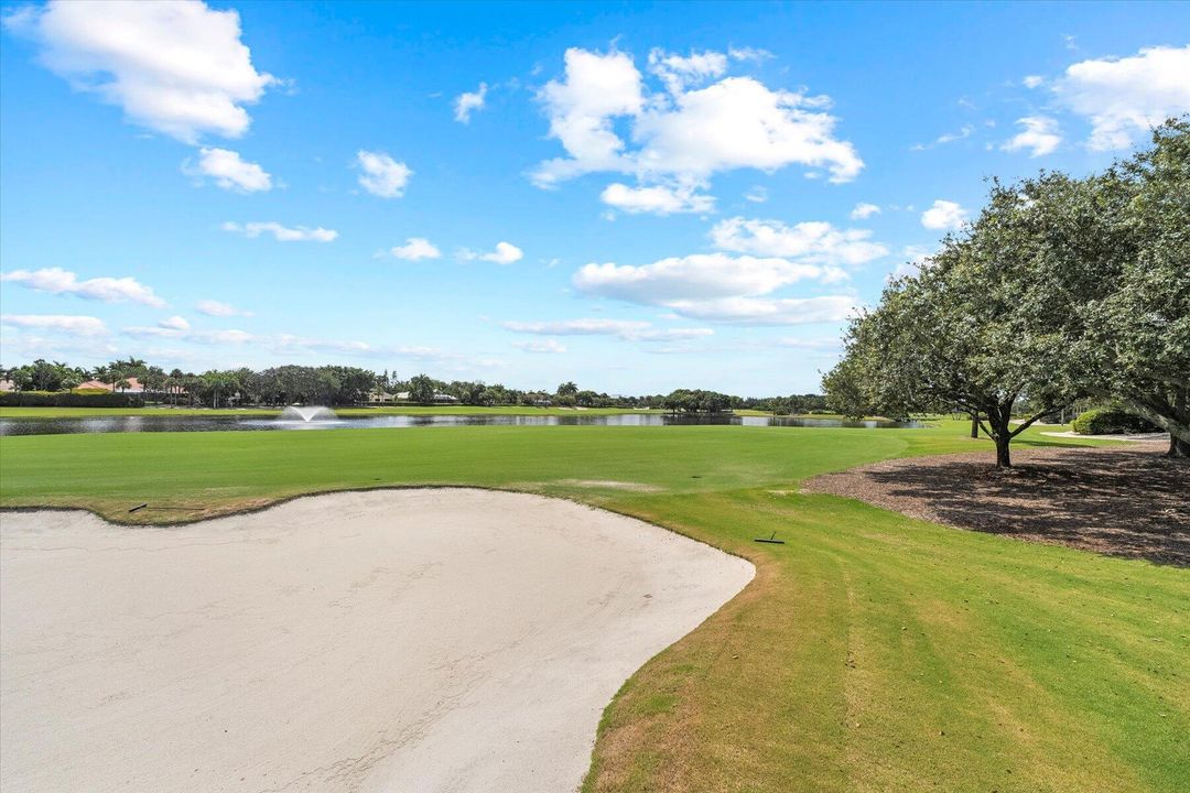 Active With Contract: $3,700 (3 beds, 2 baths, 2271 Square Feet)