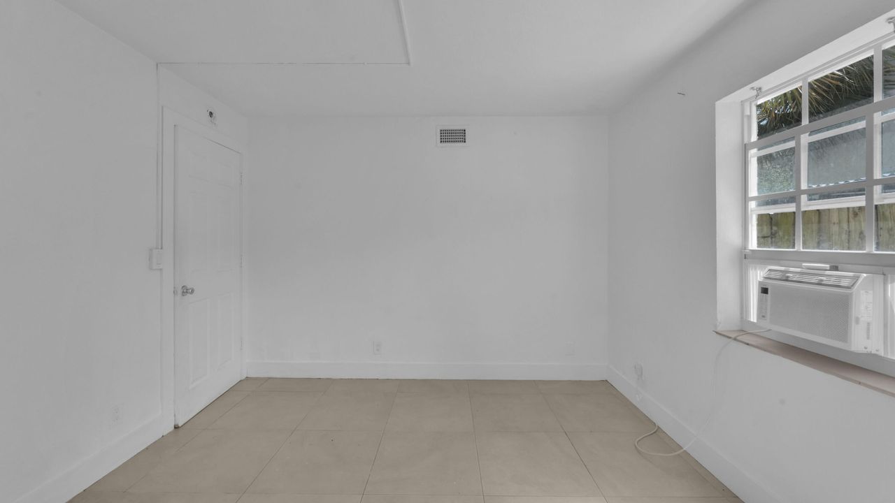 For Sale: $1,250,000 (0 beds, 0 baths, 4528 Square Feet)