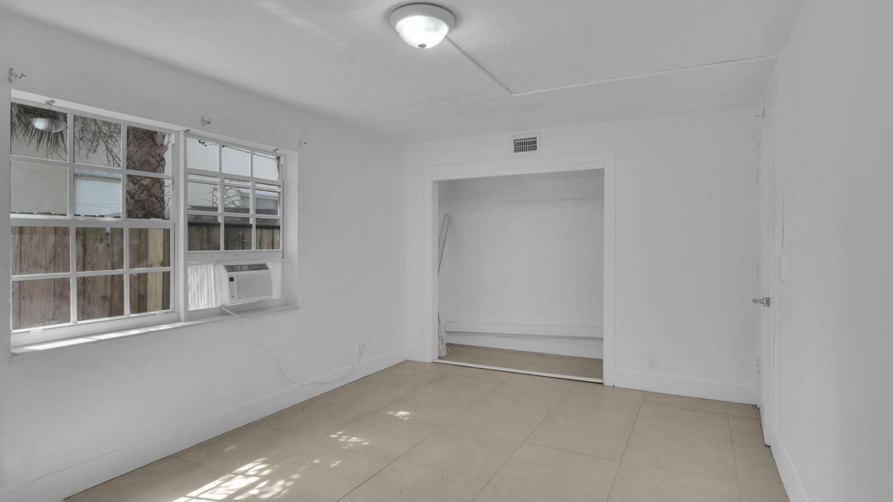 For Sale: $1,250,000 (0 beds, 0 baths, 4528 Square Feet)