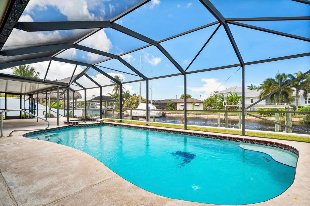 For Sale: $995,000 (3 beds, 2 baths, 1982 Square Feet)