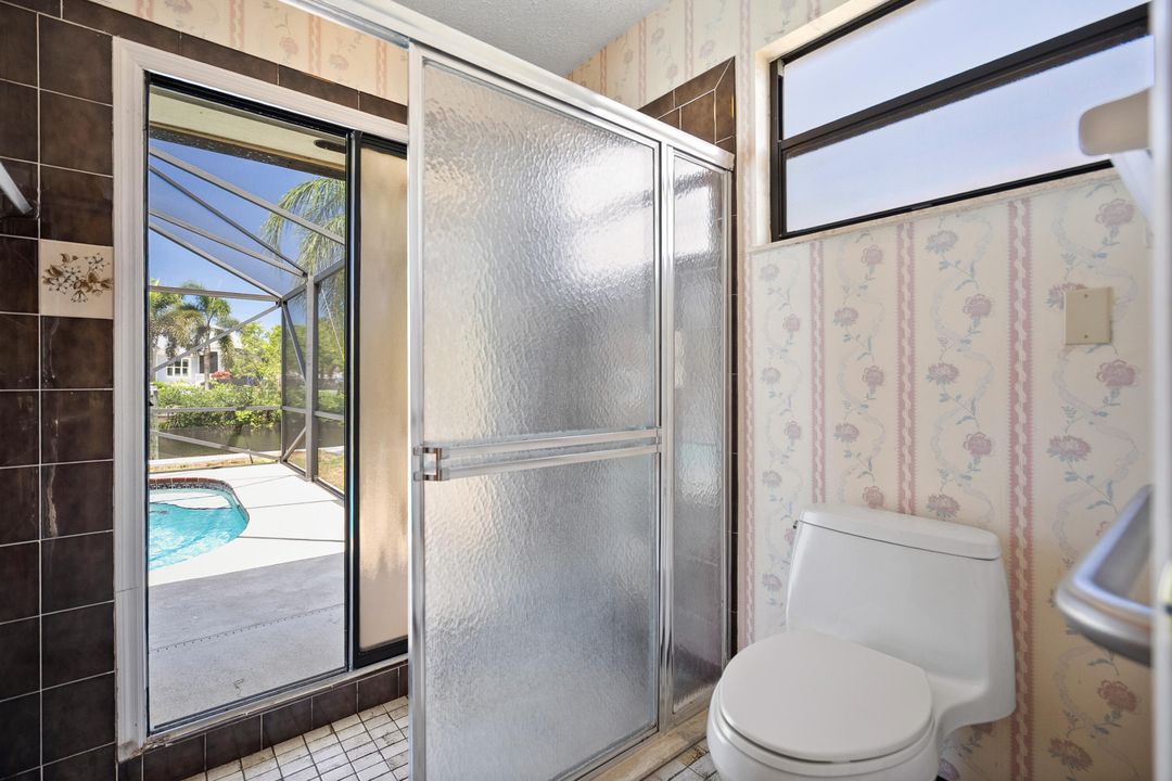 For Sale: $995,000 (3 beds, 2 baths, 1982 Square Feet)