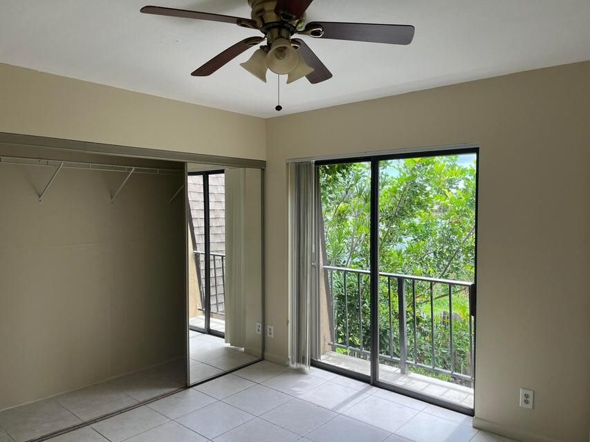 待售: $274,900 (2 贝兹, 2 浴室, 1262 平方英尺)