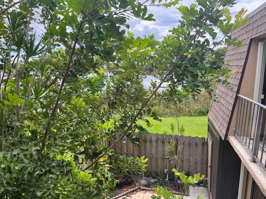 待售: $274,900 (2 贝兹, 2 浴室, 1262 平方英尺)