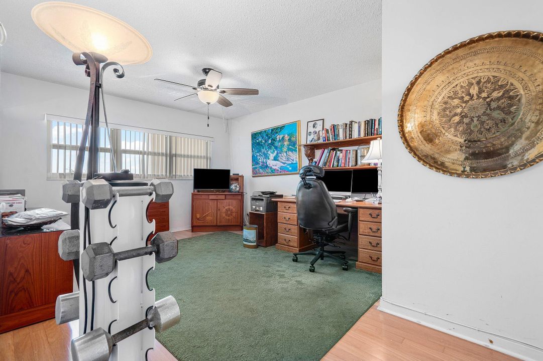 For Sale: $359,000 (2 beds, 2 baths, 1020 Square Feet)