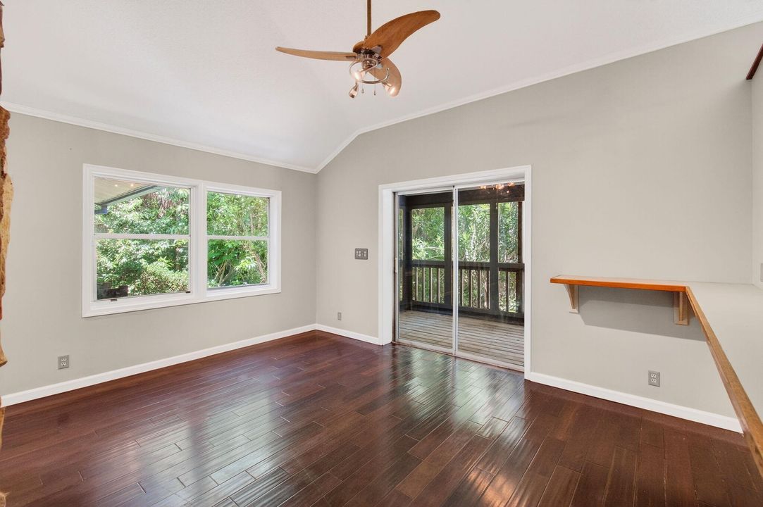 Под контрактом: $1,000,000 (4 спален, 4 ванн, 2480 Квадратных фут)