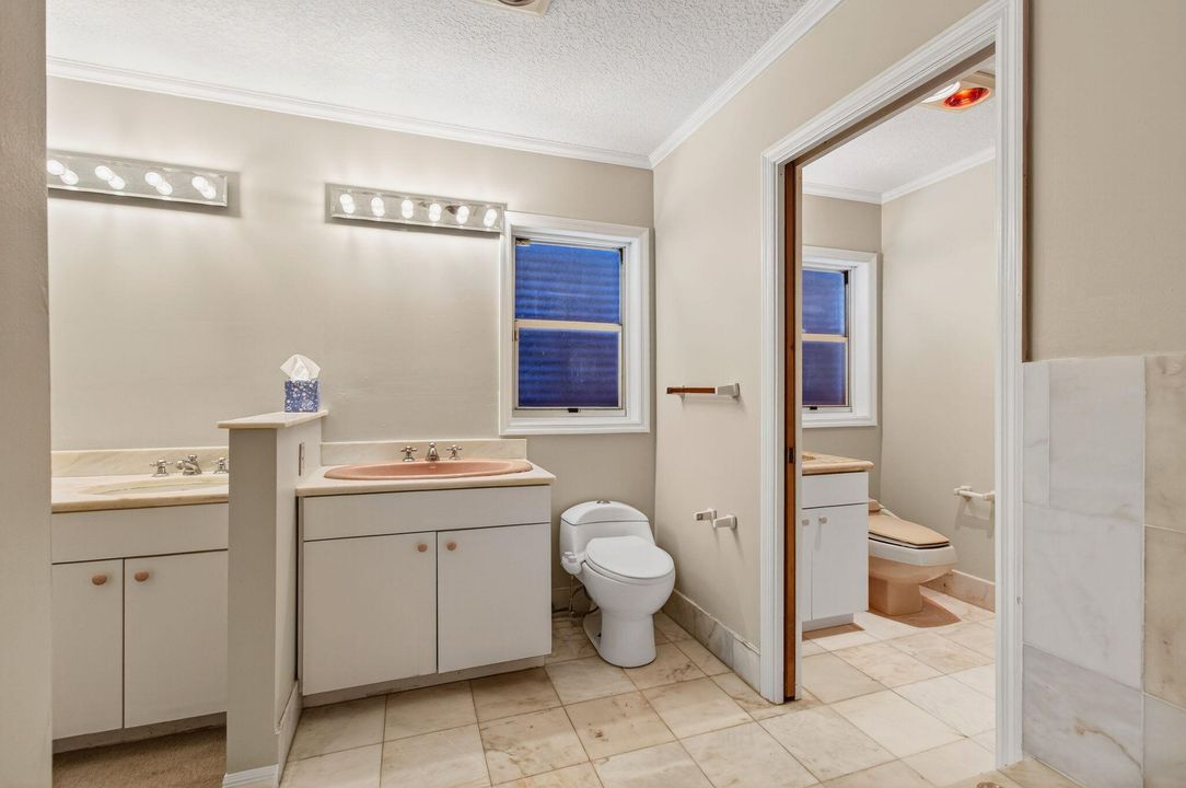 Под контрактом: $1,000,000 (4 спален, 4 ванн, 2480 Квадратных фут)