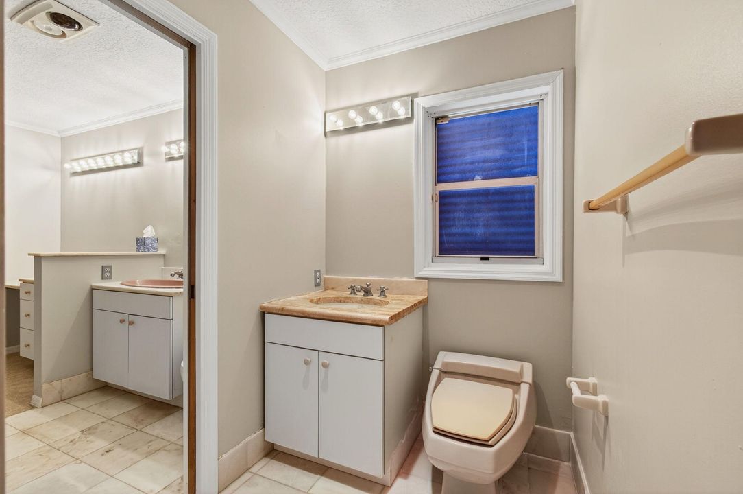 Под контрактом: $1,000,000 (4 спален, 4 ванн, 2480 Квадратных фут)