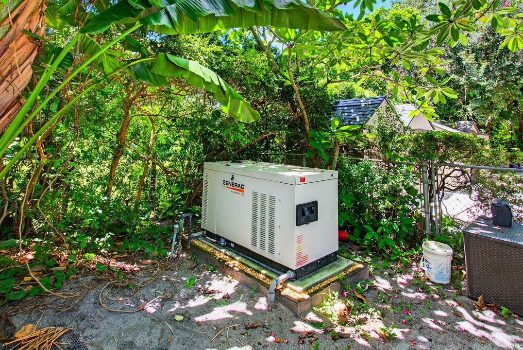 Под контрактом: $1,000,000 (4 спален, 4 ванн, 2480 Квадратных фут)