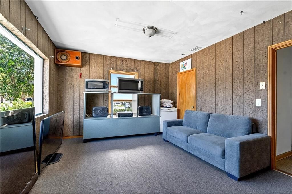 For Sale: $775,000 (0 beds, 0 baths, 4670 Square Feet)