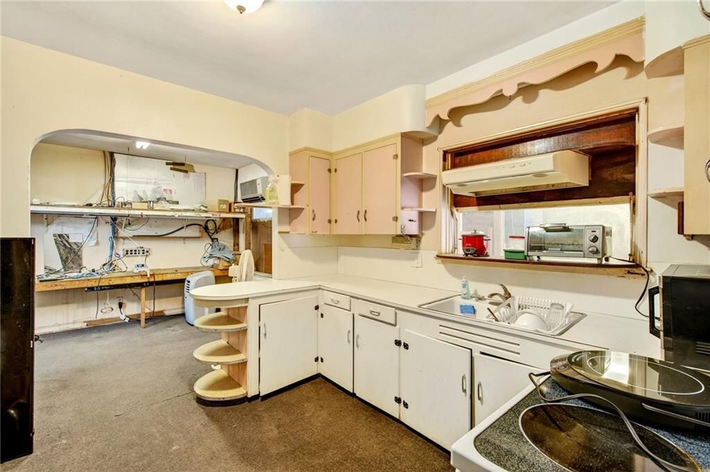 For Sale: $775,000 (0 beds, 0 baths, 4670 Square Feet)