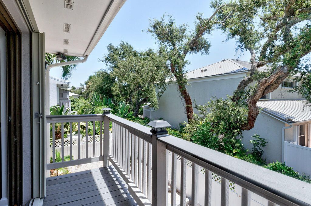 待售: $625,000 (2 贝兹, 1 浴室, 1676 平方英尺)