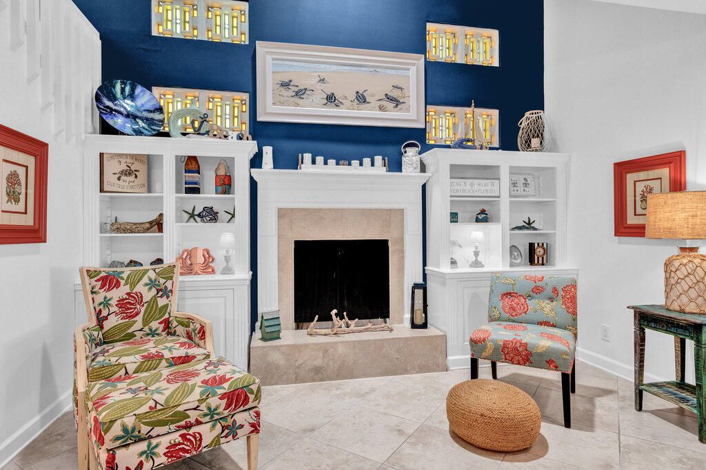 待售: $625,000 (2 贝兹, 1 浴室, 1676 平方英尺)