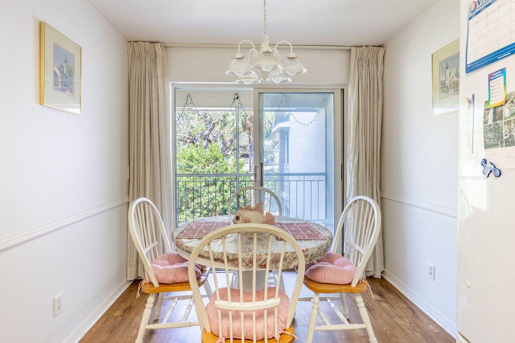 待售: $295,000 (2 贝兹, 2 浴室, 1540 平方英尺)