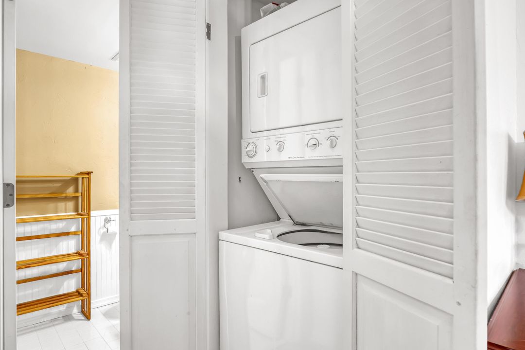 Под контрактом: $235,000 (2 спален, 2 ванн, 1384 Квадратных фут)