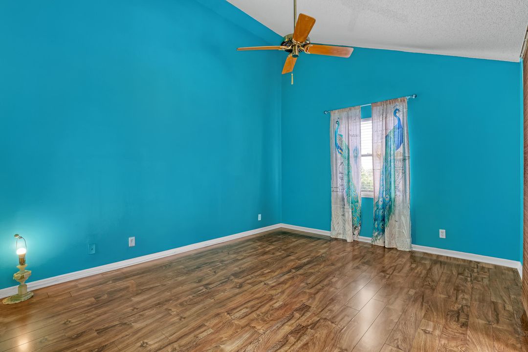 Под контрактом: $235,000 (2 спален, 2 ванн, 1384 Квадратных фут)