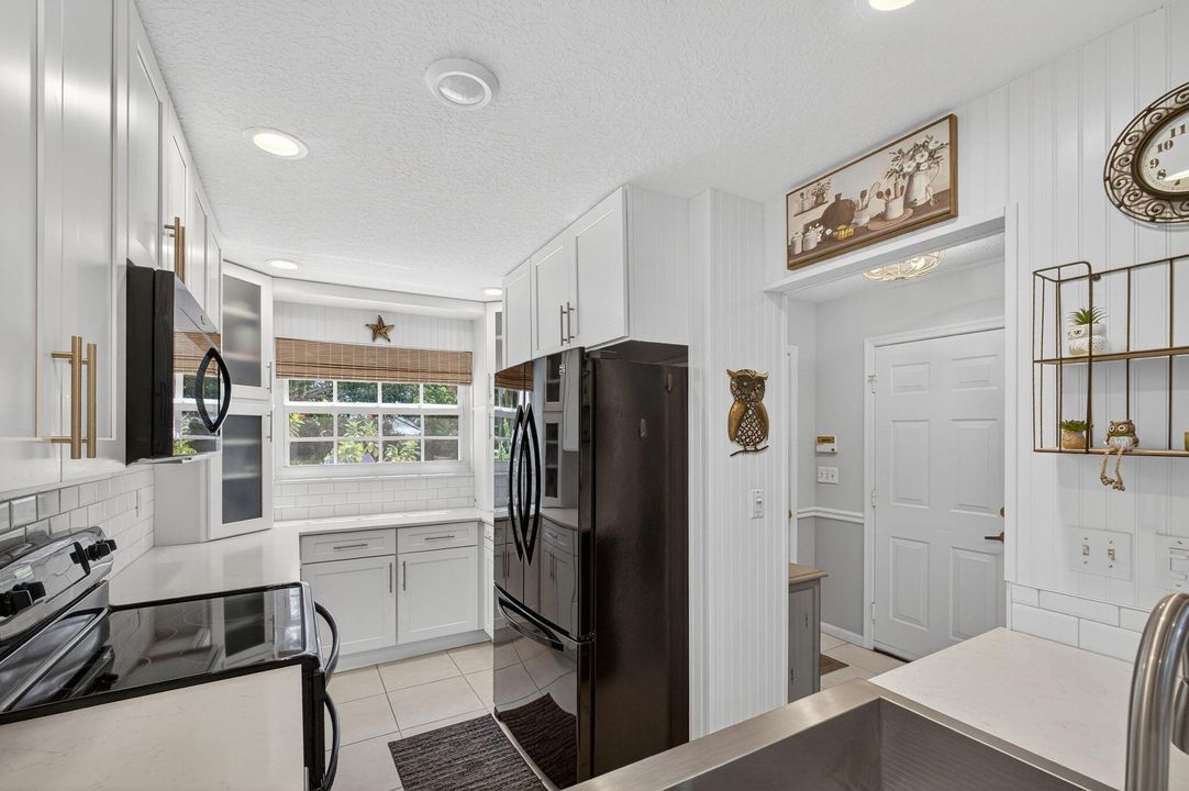 待售: $575,000 (3 贝兹, 2 浴室, 1637 平方英尺)