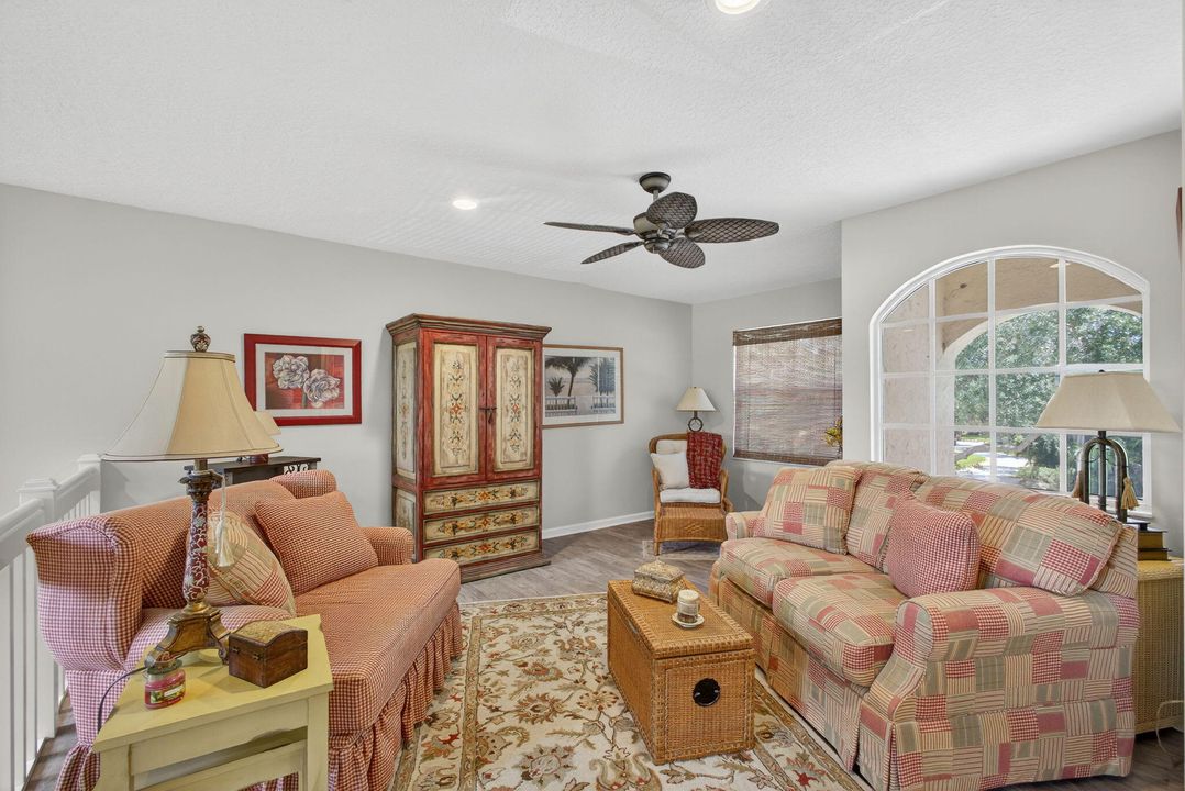 待售: $575,000 (3 贝兹, 2 浴室, 1637 平方英尺)