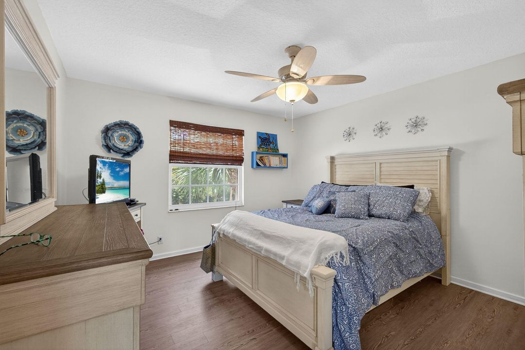 待售: $575,000 (3 贝兹, 2 浴室, 1637 平方英尺)