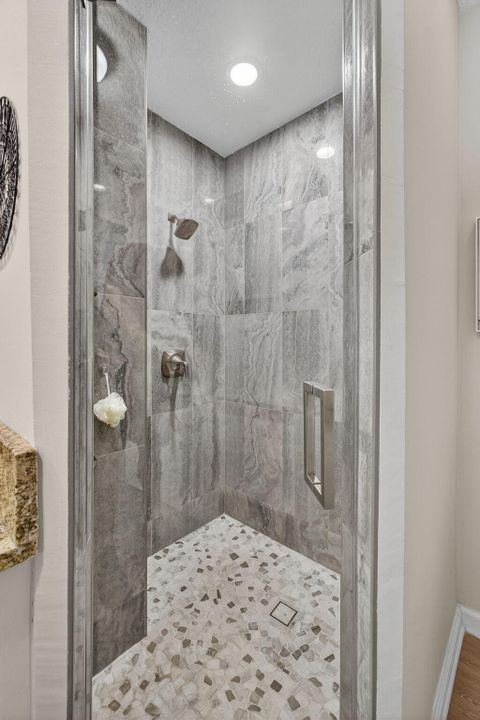 待售: $575,000 (3 贝兹, 2 浴室, 1637 平方英尺)