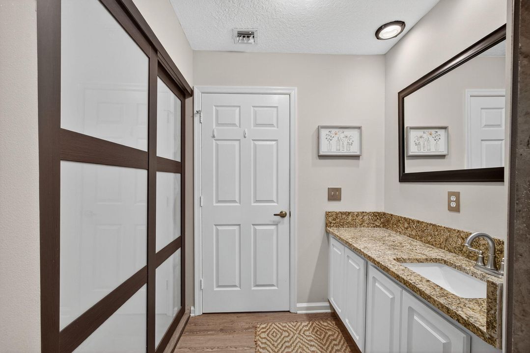 待售: $575,000 (3 贝兹, 2 浴室, 1637 平方英尺)