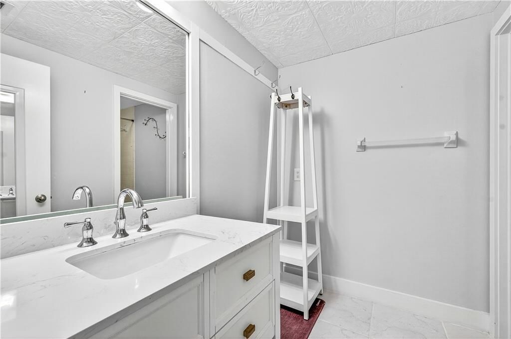 Active With Contract: $670,000 (2 beds, 2 baths, 1795 Square Feet)