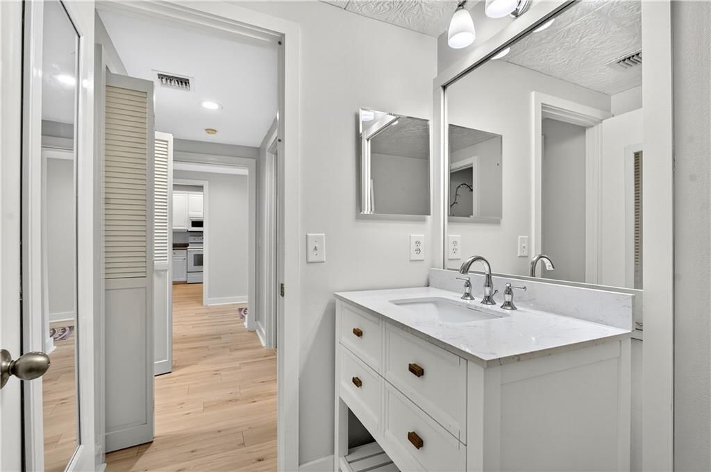 Active With Contract: $670,000 (2 beds, 2 baths, 1795 Square Feet)