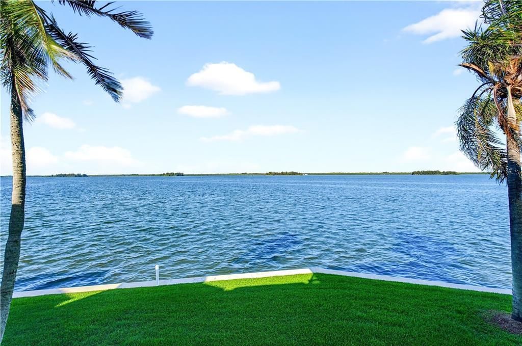 Active With Contract: $670,000 (2 beds, 2 baths, 1795 Square Feet)