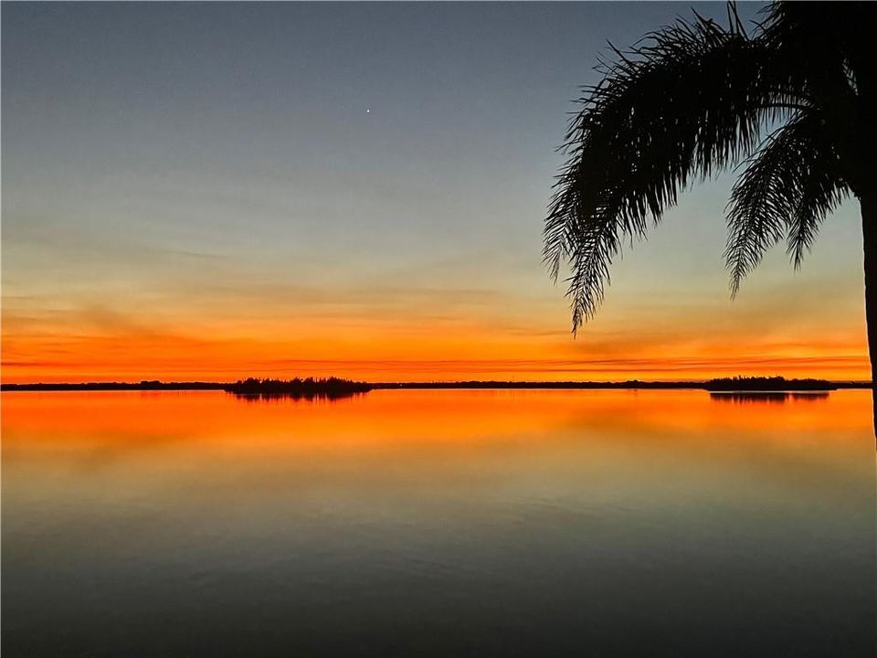 Active With Contract: $670,000 (2 beds, 2 baths, 1795 Square Feet)