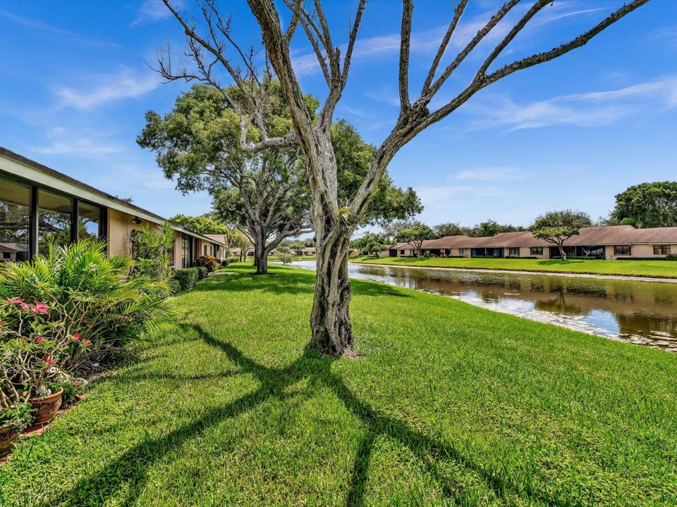 Recently Sold: $342,000 (2 beds, 2 baths, 1382 Square Feet)