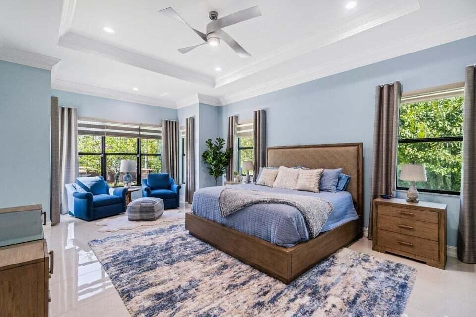 For Rent: $25,000 (4 beds, 5 baths, 3735 Square Feet)