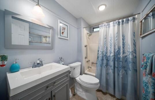 For Sale: $99,000 (2 beds, 2 baths, 1262 Square Feet)