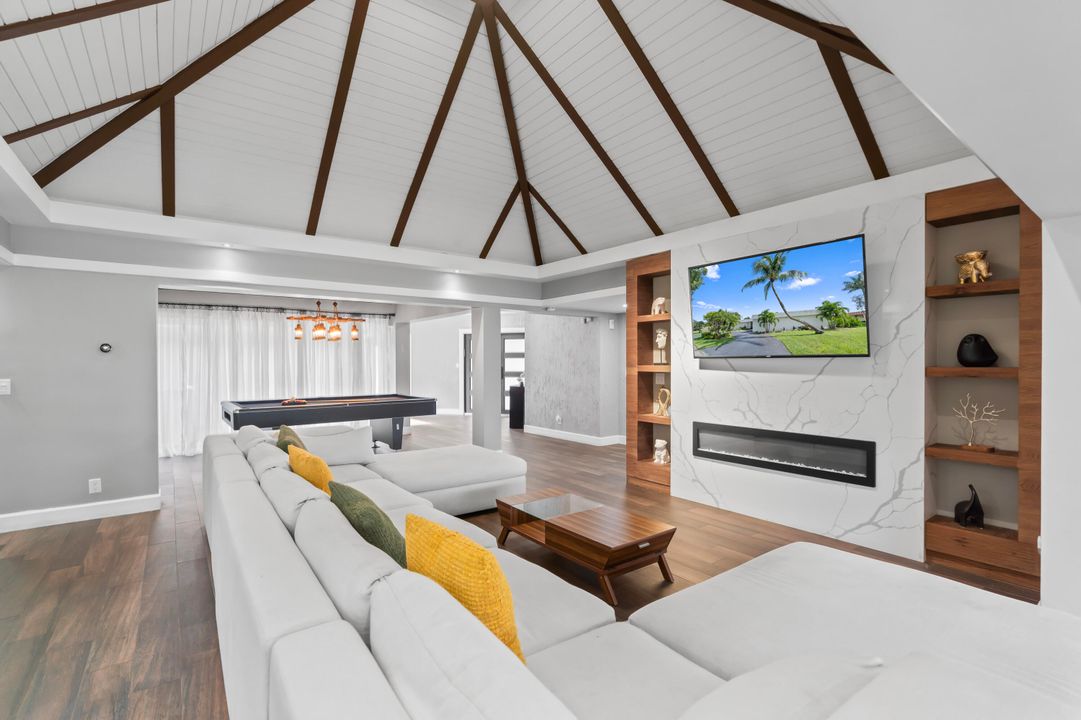 For Sale: $1,190,000 (5 beds, 3 baths, 3210 Square Feet)