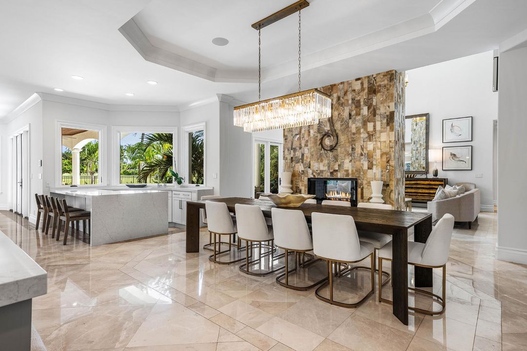 待售: $8,995,000 (6 贝兹, 6 浴室, 7557 平方英尺)