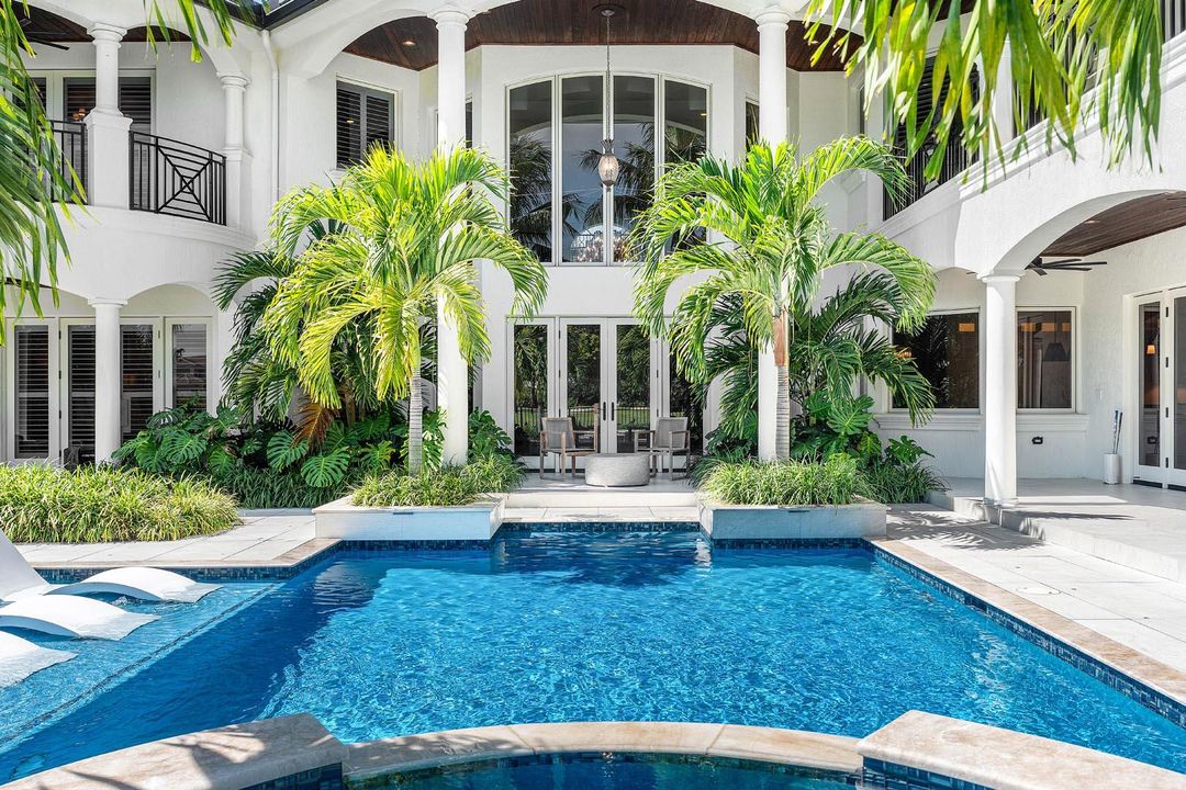 待售: $8,995,000 (6 贝兹, 6 浴室, 7557 平方英尺)