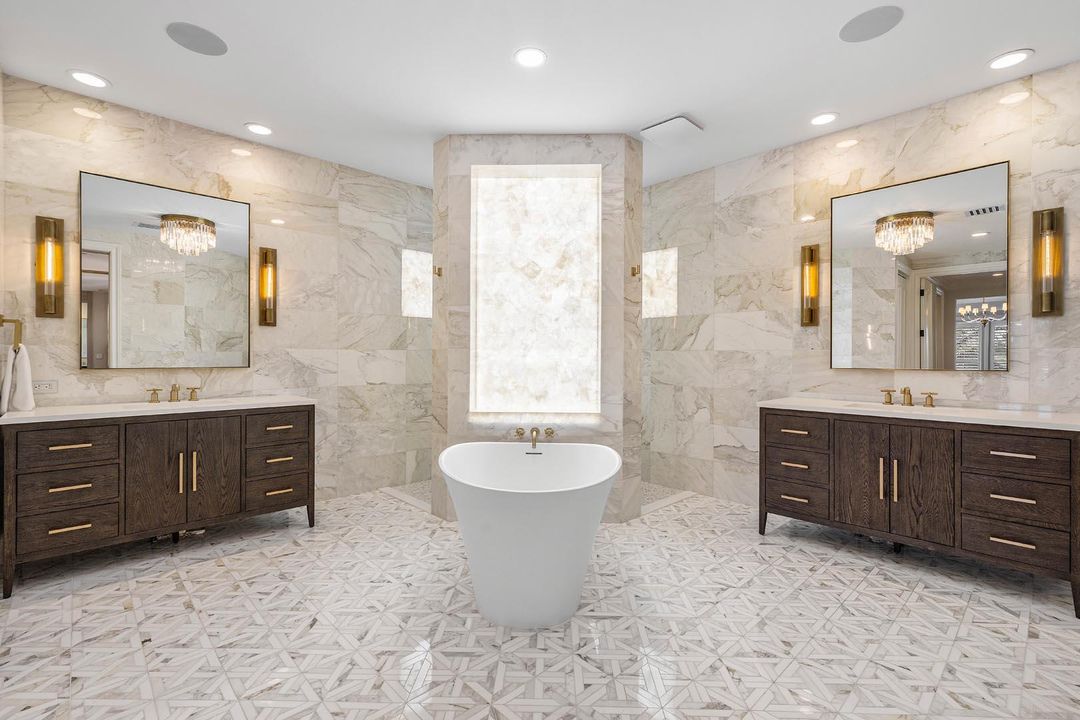 待售: $8,995,000 (6 贝兹, 6 浴室, 7557 平方英尺)