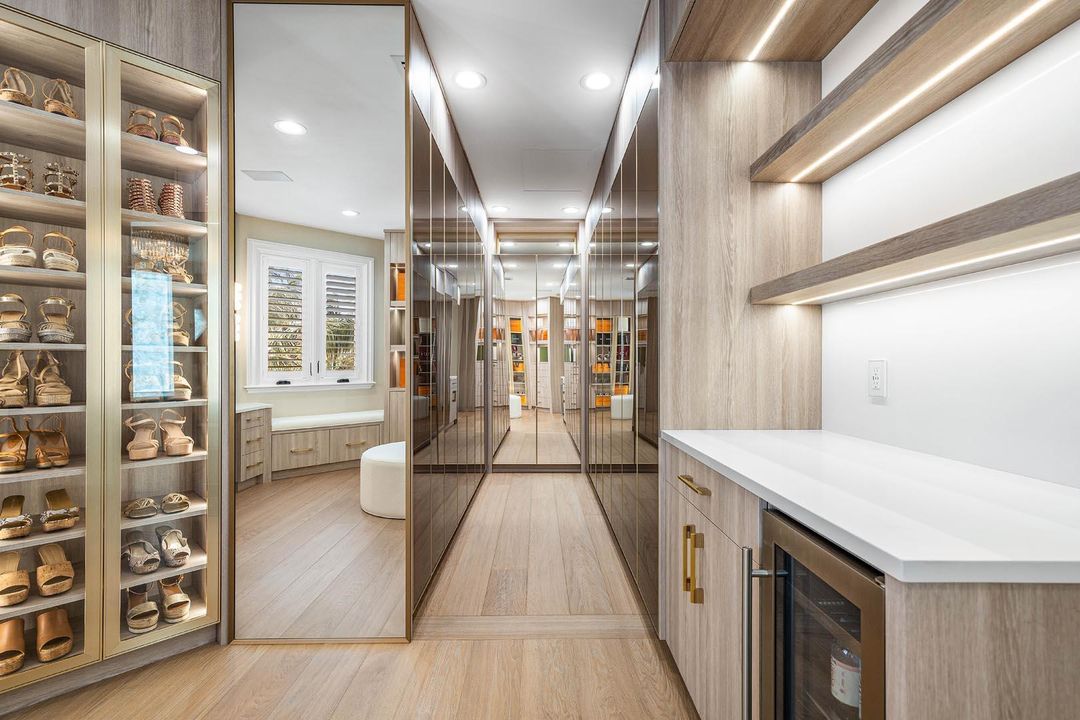 待售: $8,995,000 (6 贝兹, 6 浴室, 7557 平方英尺)