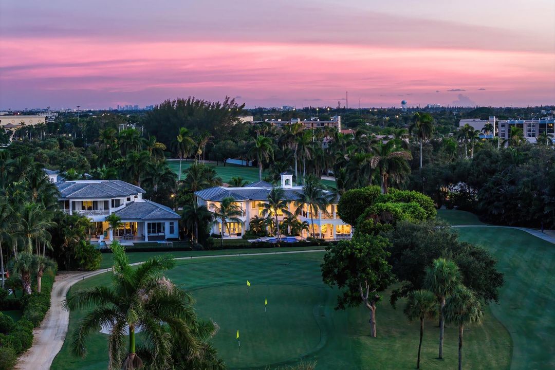 待售: $8,995,000 (6 贝兹, 6 浴室, 7557 平方英尺)